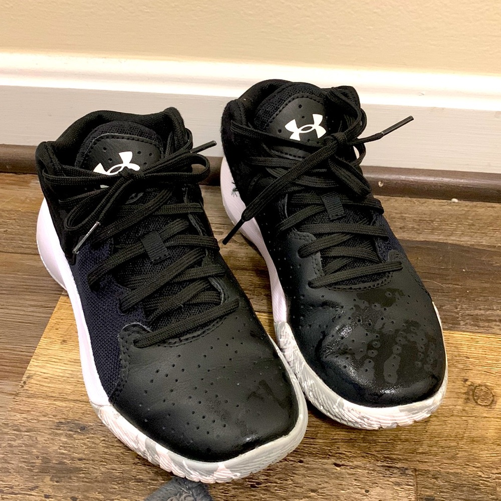Boys Basketball Shoes